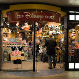 Walt Disney Planning On Turning Stores Into Shopping Theme Parks