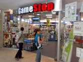 Crazy Customer Makes Death Threat In GameStop, Gets Hauled Off By Police