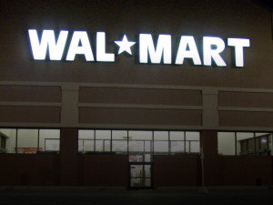 Alleged Walmart Shoplifter Dies After Being Tackled