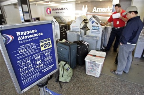 American Refunds Canceled Plane Ticket, Keeps $15 Checked Baggage Fee