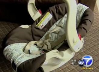 Mom Threatened With Being Booted From Plane For Using Baby Seat