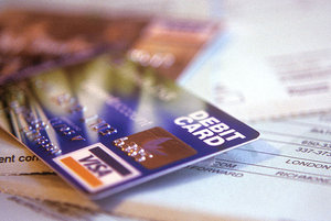 New Rules To Cap Credit Card Late Fees At $25