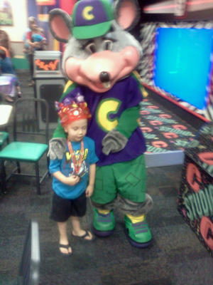 Did Chuck E. Cheese Give The Middle Finger To My 4-Year-Old?