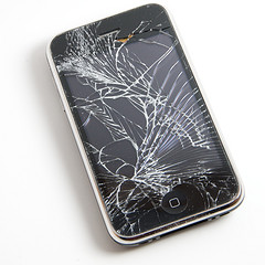 Is The iPhone 4 'GlassGate' News All It's Cracked Up To Be?