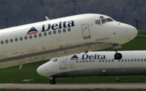 Fuel Surcharges Hit Delta's Frequent Flier Program