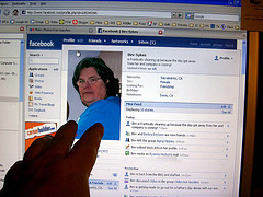 Scammer Cracks Into Facebook Account And Hits Up Chat List For Cash