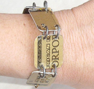 Make Jewelry From Your Discarded Credit Cards