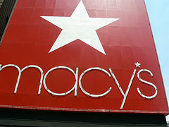 Macy's Policy Against Breaking Bills Results In Loss of Sale