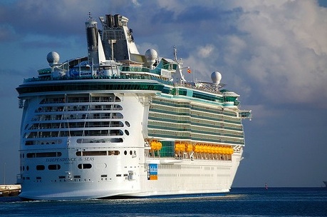 Royal Caribbean To Levy Late-Night Room Service Charge
