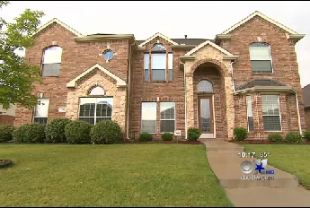 Woman Hires Family To Liven Up For-Sale Home, Now She Can’t Enter Her Own Property