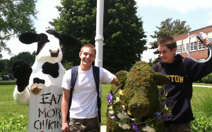 Chick Fil-A Is Totally Cool With You Stealing Its Topiary Cow