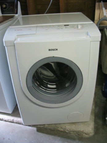 Lowe's Installers Fail To Follow 9-Step "Easy Guide To Quick Setup," Break Washing Machine