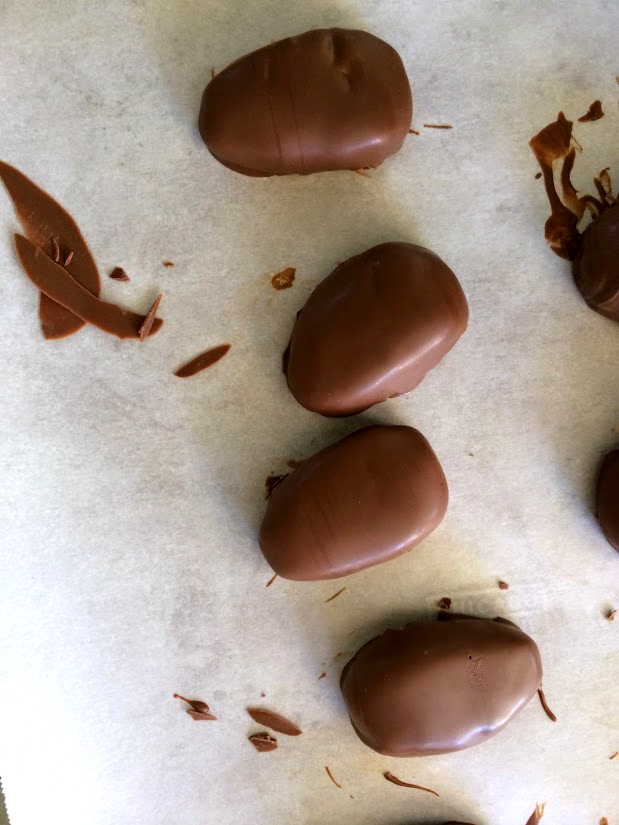 Make Your Own Peanut Butter Eggs At Home