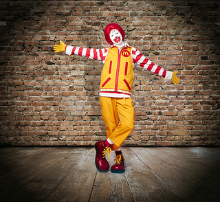 McDonald’s Is Sending Ronald McDonald To Work On Twitter In A New Outfit