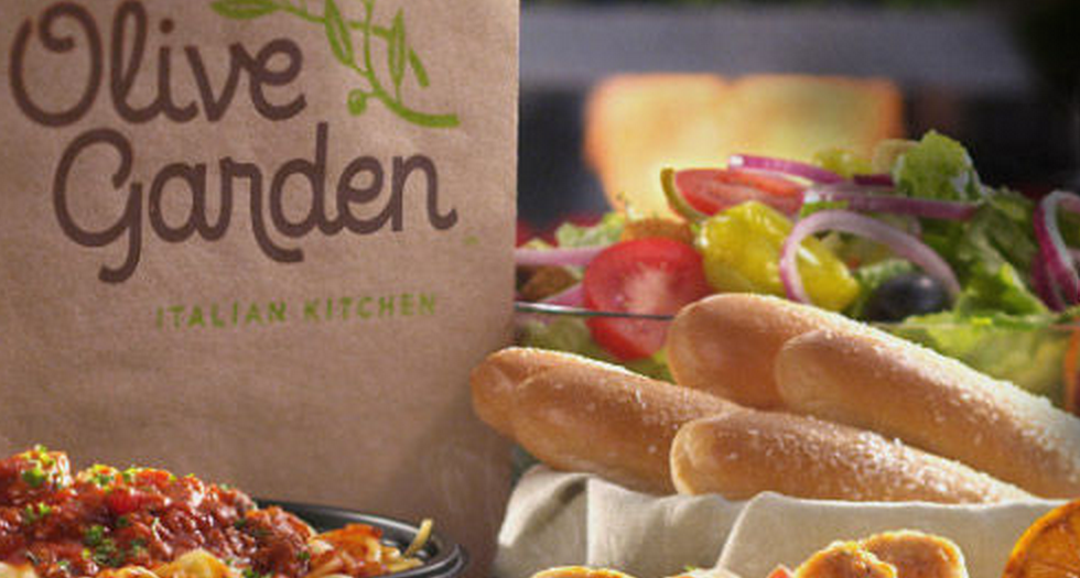 The Starboard critique not only slammed Olive Garden for wasting breadsticks, but also said the new logo looks like it was written by a second-grader. 
