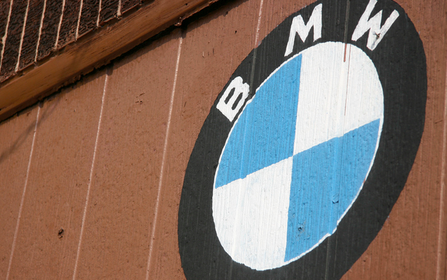BMW, Daimler Deny Manipulating Emissions Tests