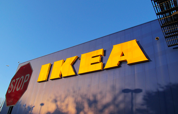 How To Survive A Trip To IKEA Without Dumping Your Partner
