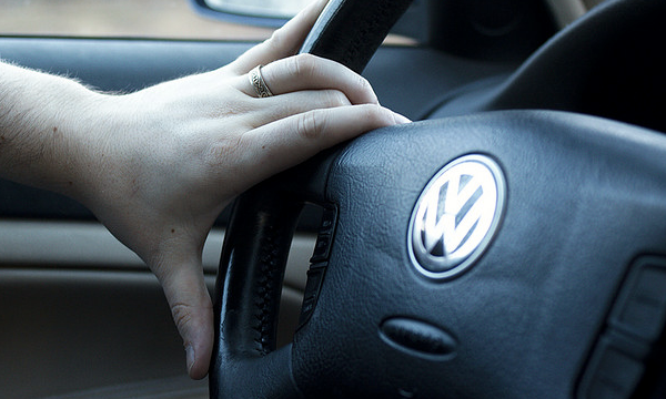 Exploding Airbag In Volkswagen Under Investigation