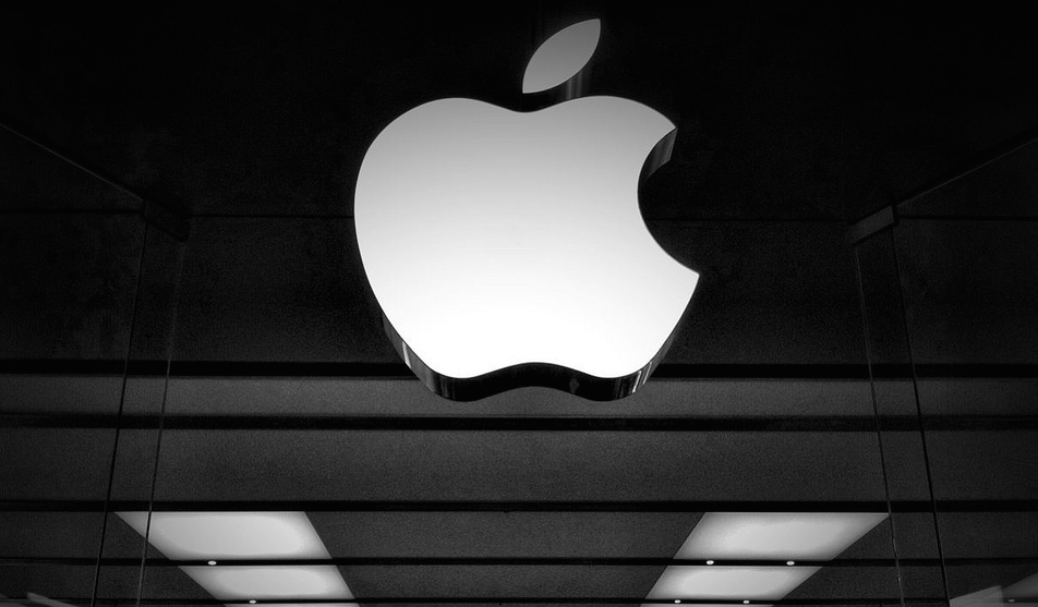 Apple Revokes “Made For iPhone” License For Monster Headphones