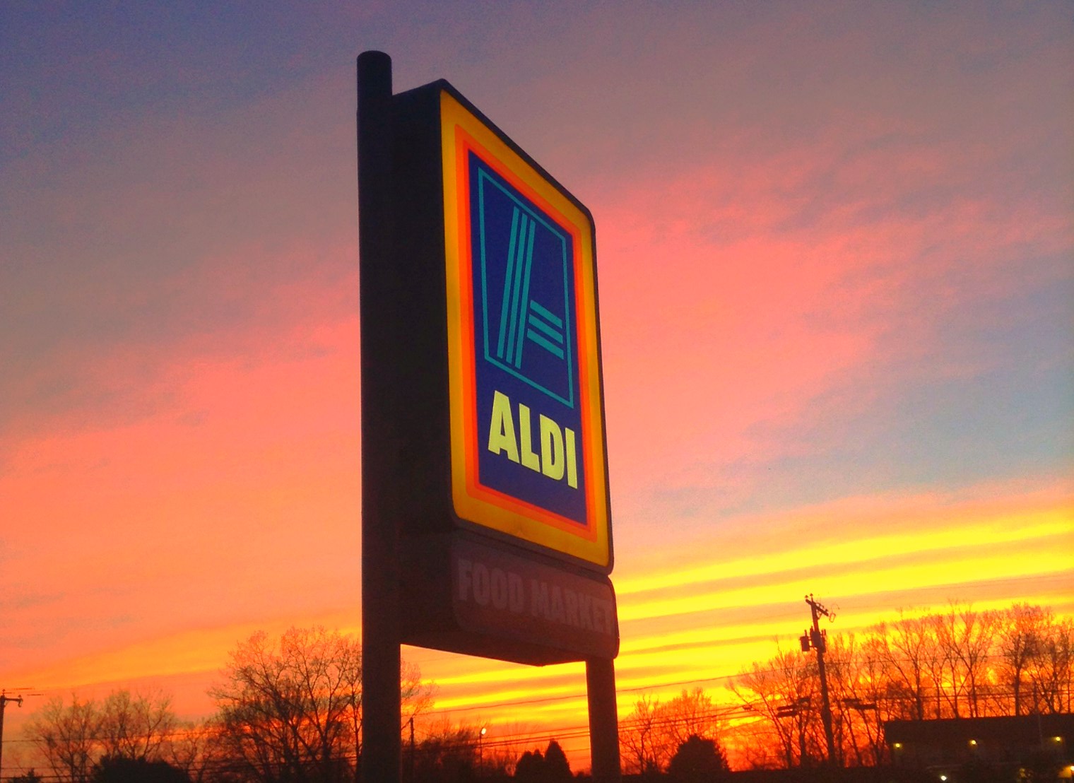 Discount Supermarket Chain Aldi Prepping To Take On Walmart & Others In U.S.