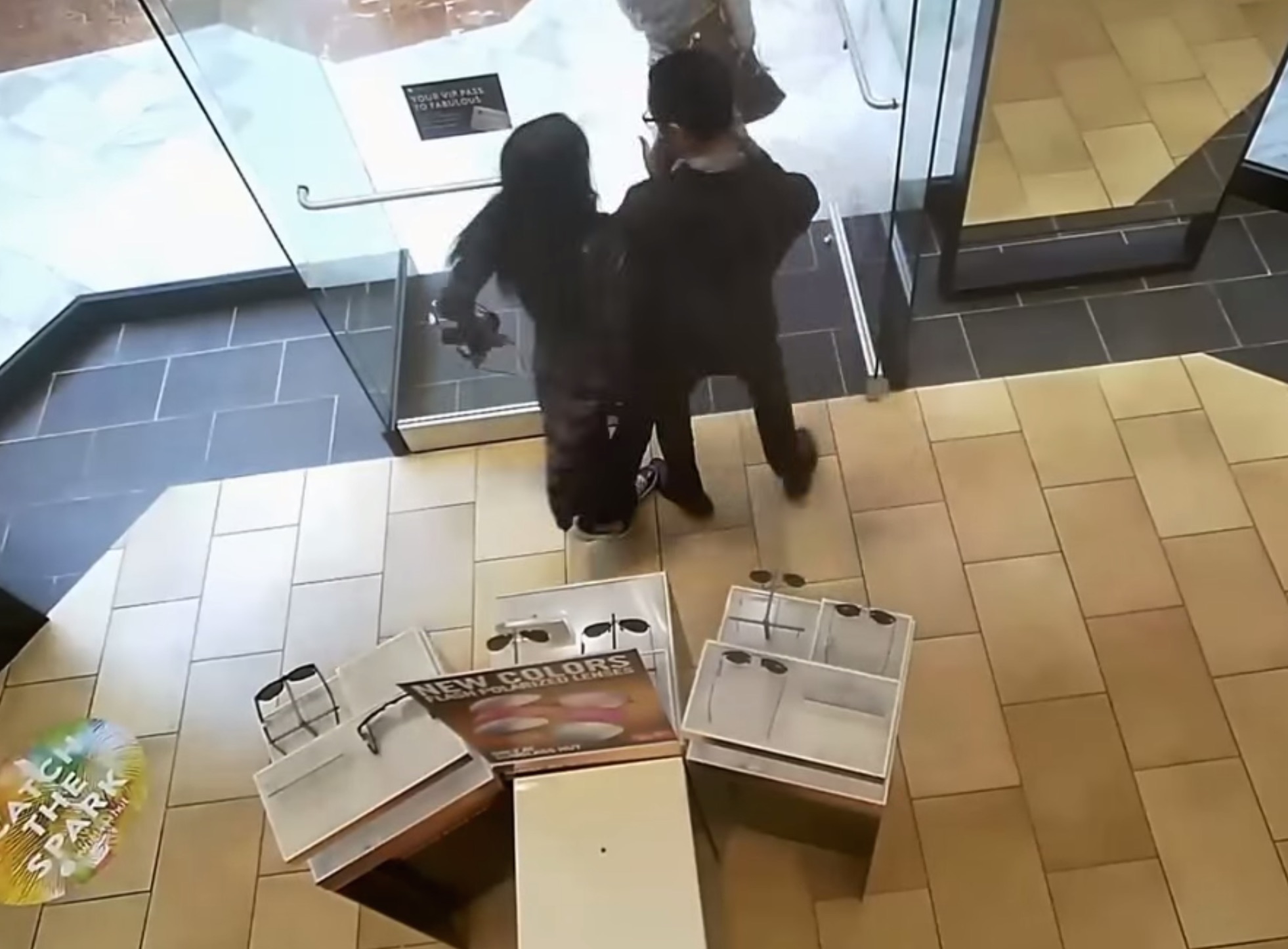 Two Women Steal Merchandise Worth $7,000 In 1-Minute Sunglass Heist