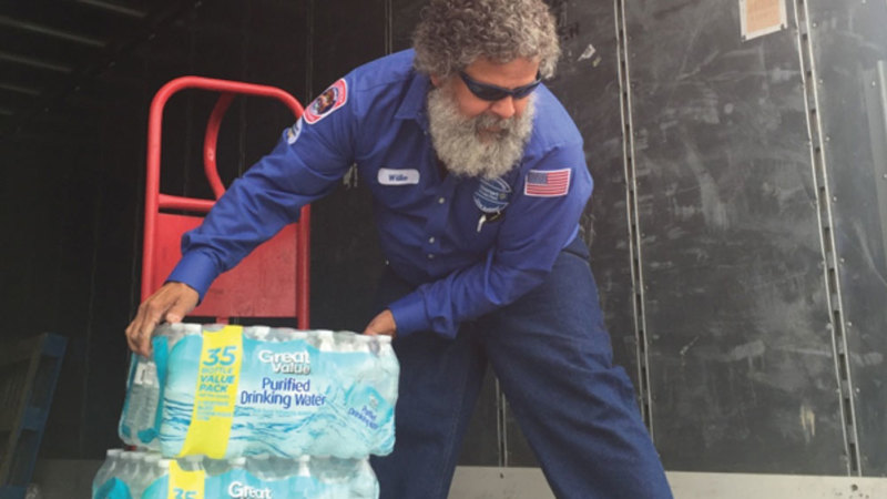 Walmart, Coca-Cola, Pepsi, Nestlé Offer 176 Truckloads Of Clean Water To Flint Schoolkids