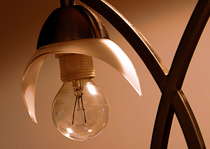 Lamps Plus Takes Deposit, Leaves Customer In The Dark