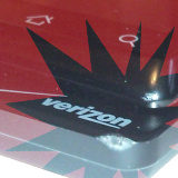 Cheap Package Design Tricks People Into Dropping Motorola Droid On Floor