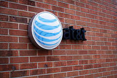 Sorry, It's Your Problem That AT&T Rep Lied About Smartphone Data Plans