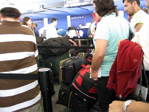 Delta Blames Seven-Hour Flight Delay On "Decades-Old Radar And Analog Air Traffic Control System"