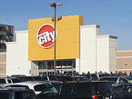 Circuit City: Long Lines For Few Bargains