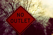 How To Avoid The Nefarious Tricks Of Outlet Malls