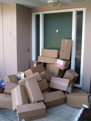 UPS Heaps 25 Boxes At Your Door In Messy Pile