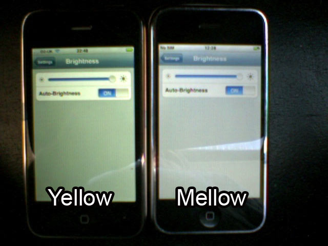 Some New iPhone 3Gs Sport Yellow Tinge