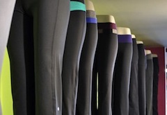 Lululemon Brings Back Yoga Pants, Now With Fabric That Won't Show Your  Private Bits – Consumerist
