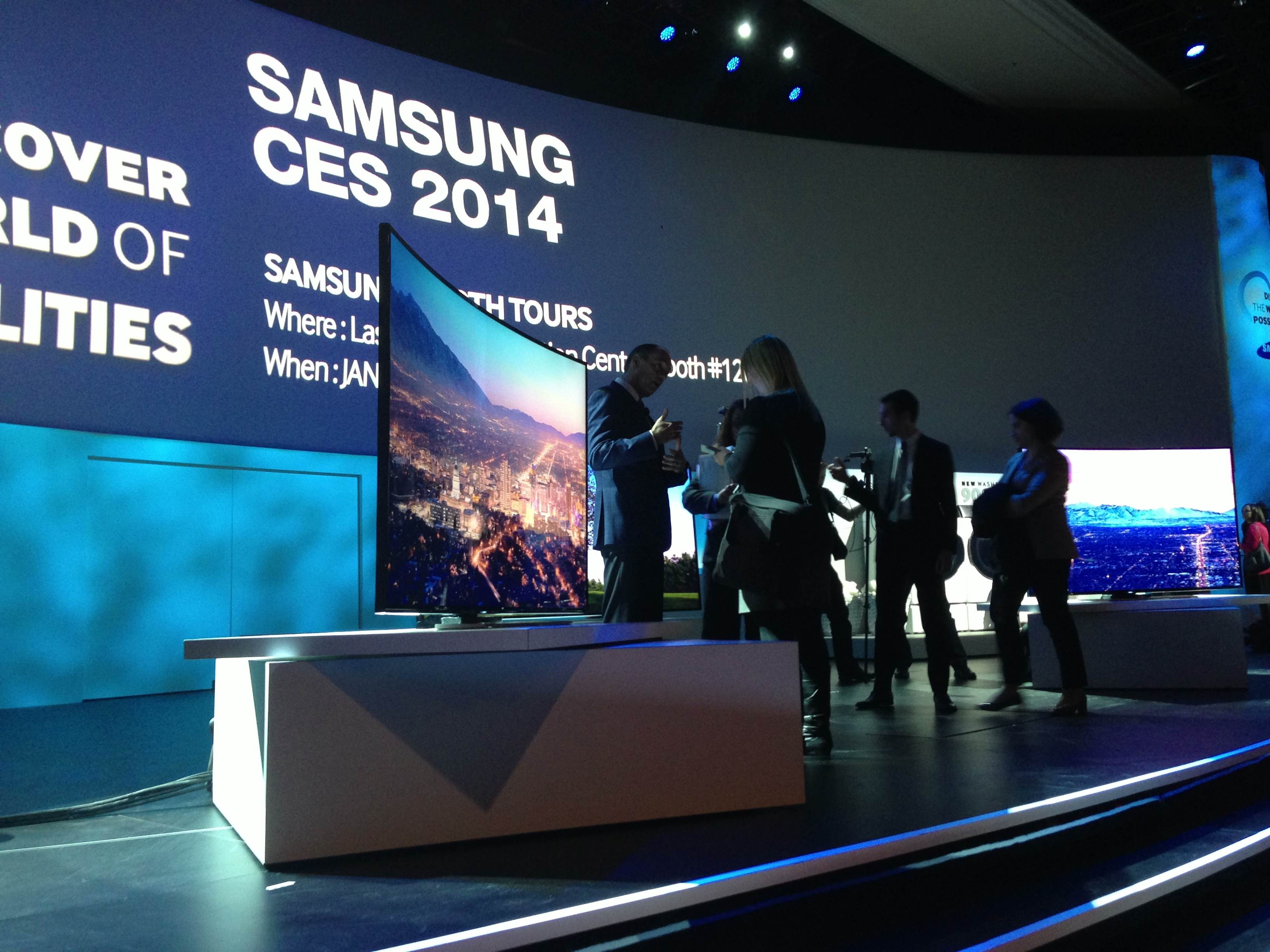 Samsung Pushes Curved TVs, Connected Home Services At CES