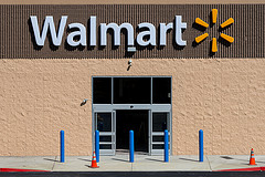 If Walmart Won’t Accept Returns Without A Receipt, Pointing A BB Gun Is Not The Answer