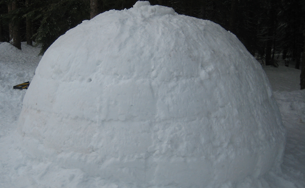 This is someone else's non-urban igloo, but you get the idea. (Keltose)