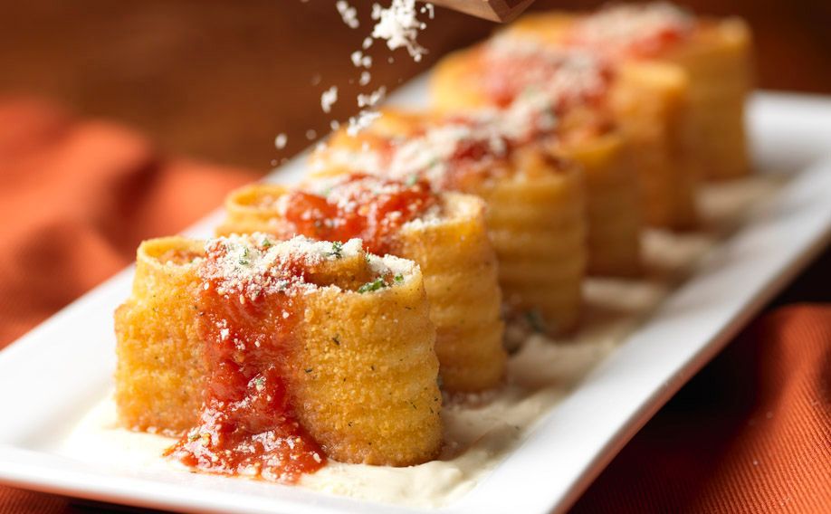 Olive Garden's Lasagna Fritta appetizer has more than 1,000 calories and a full day's worth of sodium.