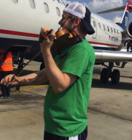 Musician Fiddles On Tarmac When US Airways Won’t Let Him Carry-On Violin