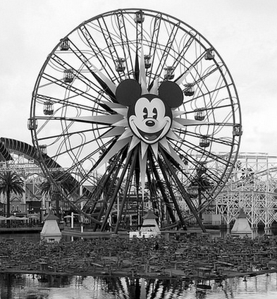 Disneyland Visitors Stuck On Ferris Wheel For Two Hours