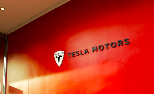 Tesla: Refer A Friend, Get $1,000 Off A $70,000 Model S
