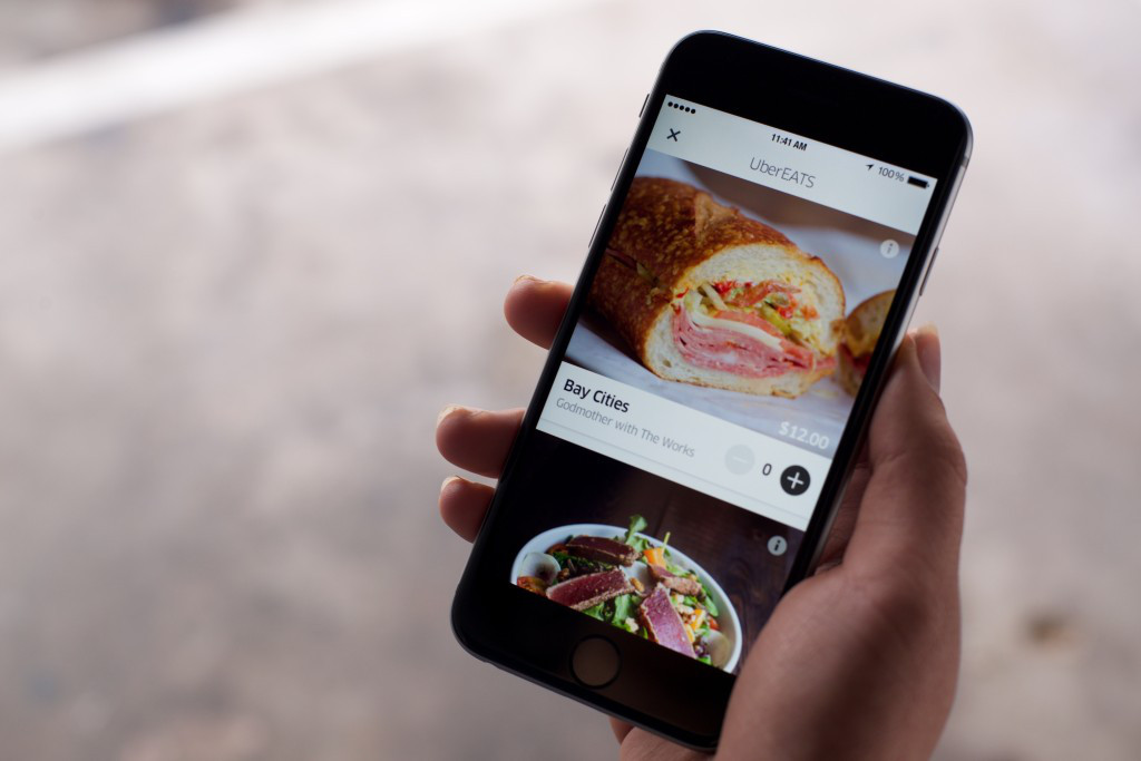 Uber expanded its food delivery service UberEATS to New York City and Chicago today. 