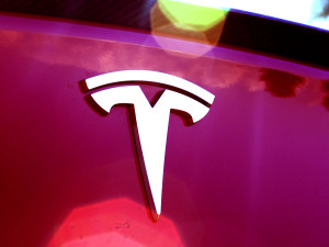 Tesla Ends $1,000 Referral Credit Program