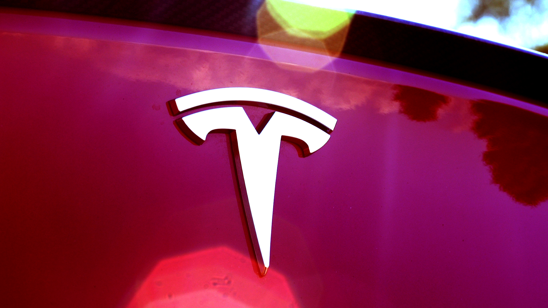 Tesla Recalling All Its Model S Sedans Over Seatbelt Issue