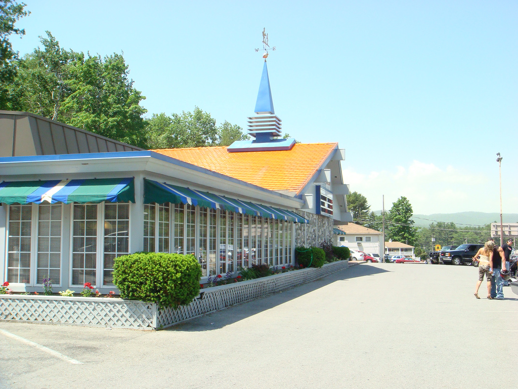 Last Howard Johnson's restaurant closes in Lake George, N.Y. - The  Washington Post