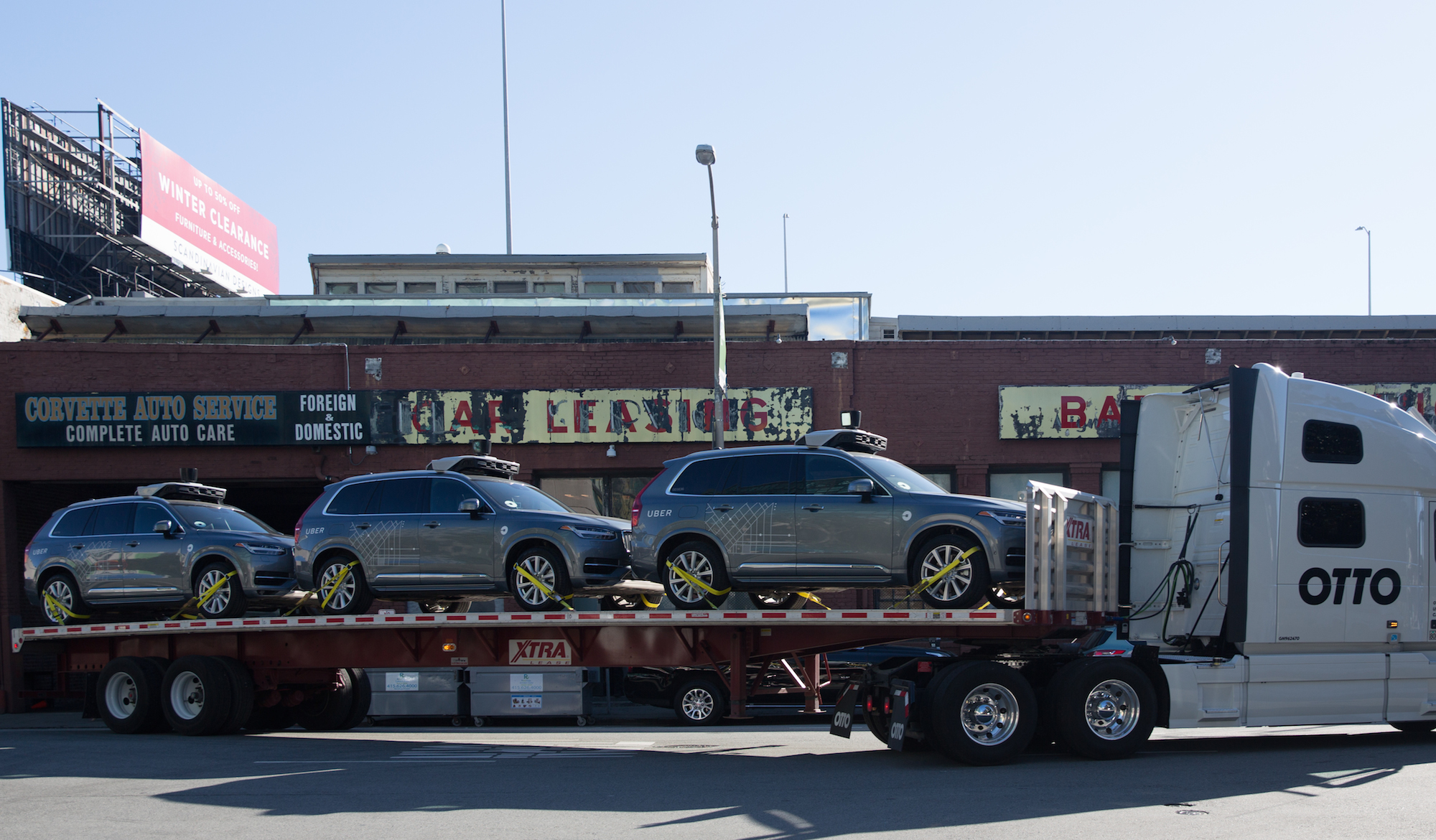 Uber Packs Up Its Self-Driving Cars And Takes Them To Play In Arizona