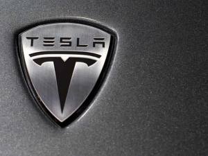 Tesla Autopilot Crash Victim Drove Mostly Hands Free, NTSB Says